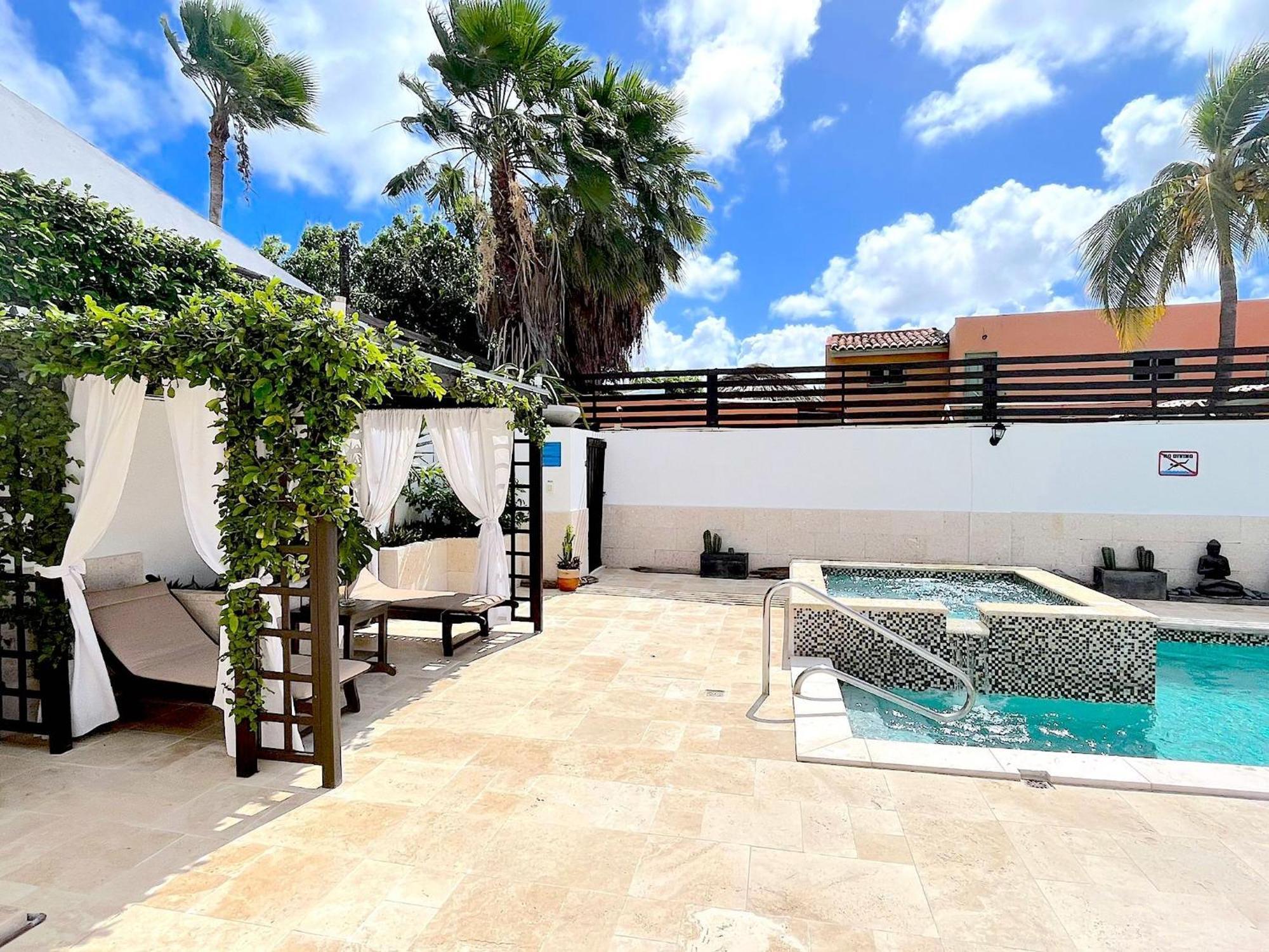 Aruba Lagunita Villa Palm Beach Exteriör bild
