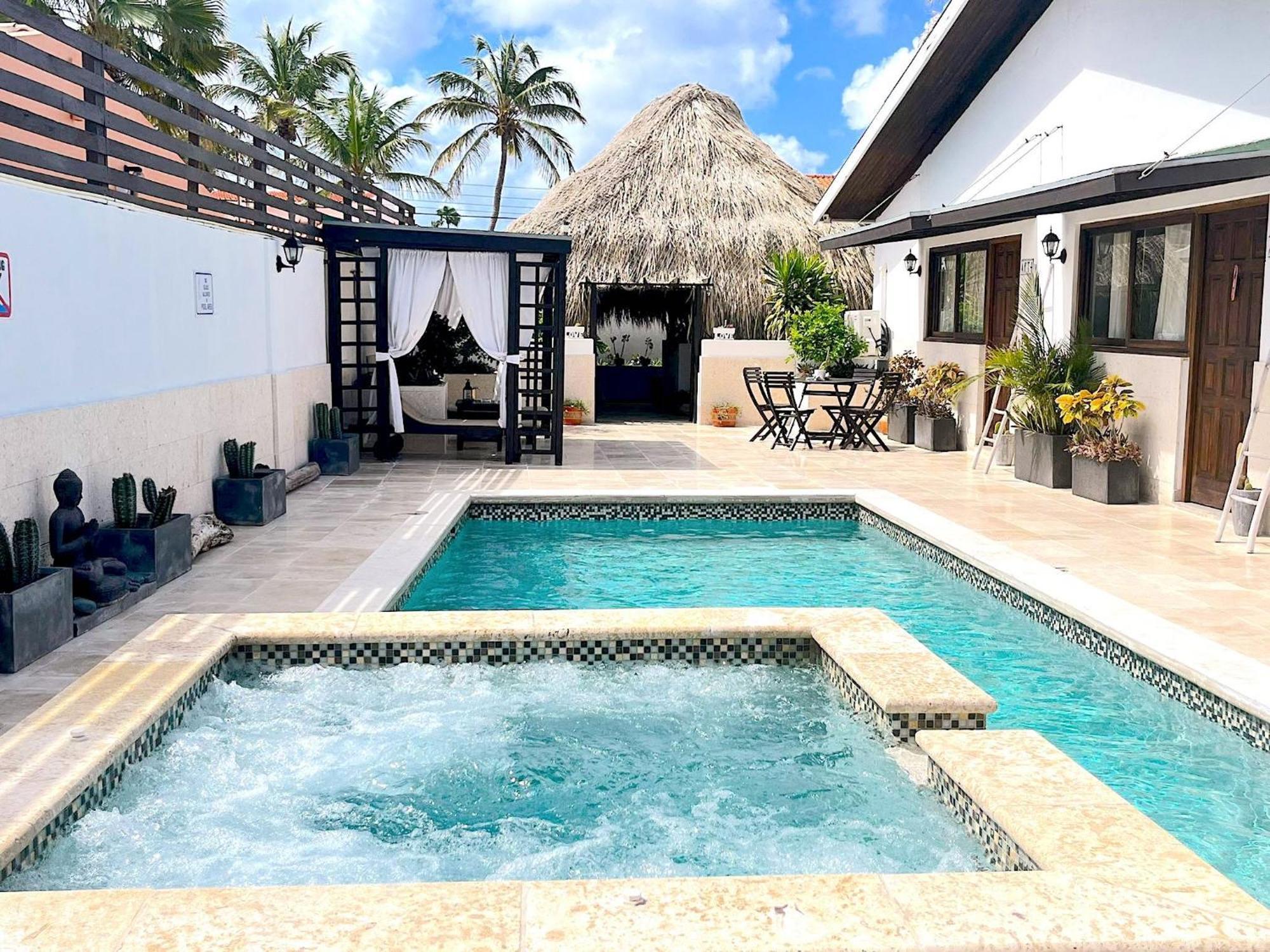 Aruba Lagunita Villa Palm Beach Exteriör bild